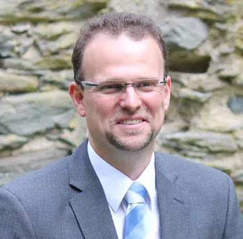 Makler Stefan Vetter